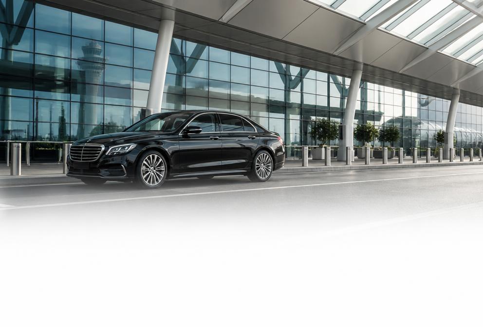 Executive vehicle prepared for a precisely timed airport transfer